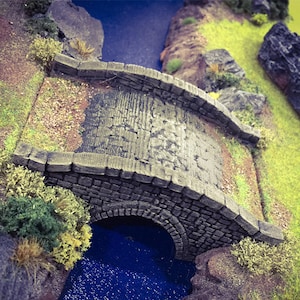 Stone Footbridge DnD miniatuur terrein voor Dungeons and Dragons, D&D, Wargaming, Pathfinder, tafelblad, 28mm, 32mm, geschenken