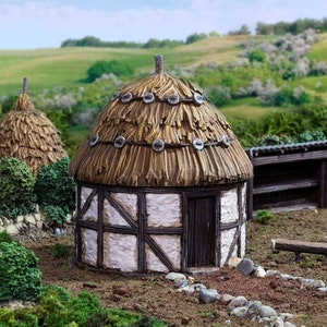Small Round House DnD Terrain for Dungeons and Dragons Terrain, D&D, D and D, Pathfinder, Miniature, Wargaming, Gifts