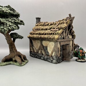 Little Cottage DnD Terrain, Dungeons and Dragons, DnD Miniature, D&D, D and D, 40k, Pathfinder, DnD Miniature Terrain