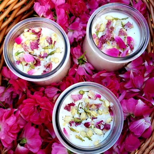 LUA NOVA ~ Pequena 156g ~ Feitiço de energia positiva ~ Novos começos ~ Vela Esbat ~ Vela de altar ~ Cera de soja/abelha 100% natural Rosa-Jasmim-Bergamota