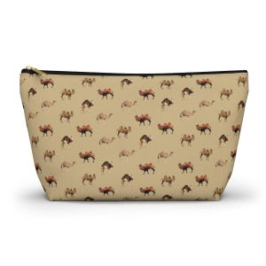Camel Print Accessory Pouch: Desert Animal Cosmetic Bag, Travel Organizer