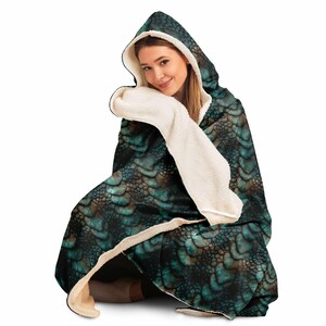 Dragon Scale Hooded Blanket – Sherpa Fleece Snuggle Wrap image 2