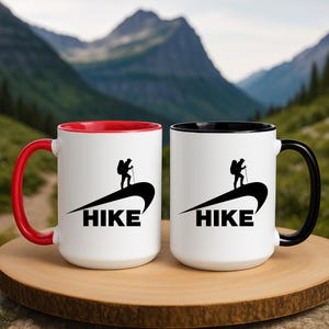 Minimalistische Wanderkaffeetasse - Abenteuer Naturliebhaber Geschenk für Wanderer, Outdoorsy Tasse für Camper, Backpacker, Trekking-Enthusiasten