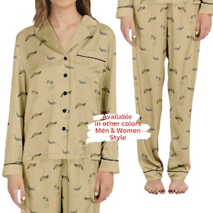 Coyote Print Pajama Set for Women & Men – Soft Satin Sleepwear, Matching Loungewear for Couples, Cozy Gift for Him and Her