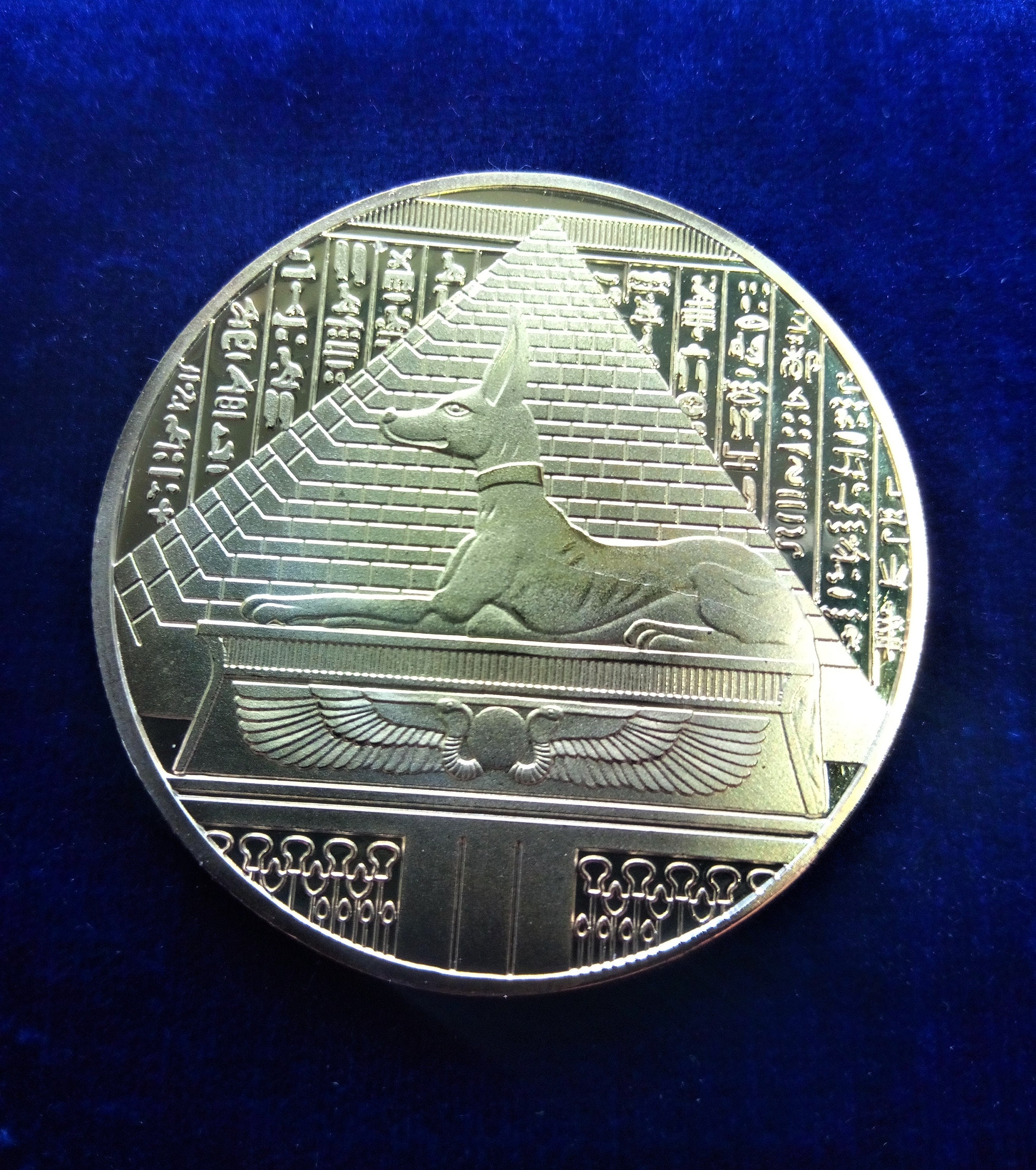 Vergoldete Anubis-Münze – Ägyptische Gedenkmünze, 40 Mm, Sammlerstück & Geschenk Für Münzliebhaber