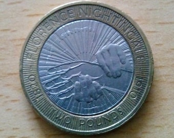 2010 - Moneda de 2 libras de Florence Nightingale 1820-1910. En circulación.