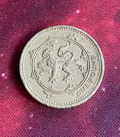 1994年スコットランドのライオンの1ポンド（旧）硬貨が流通 - Etsy 日本