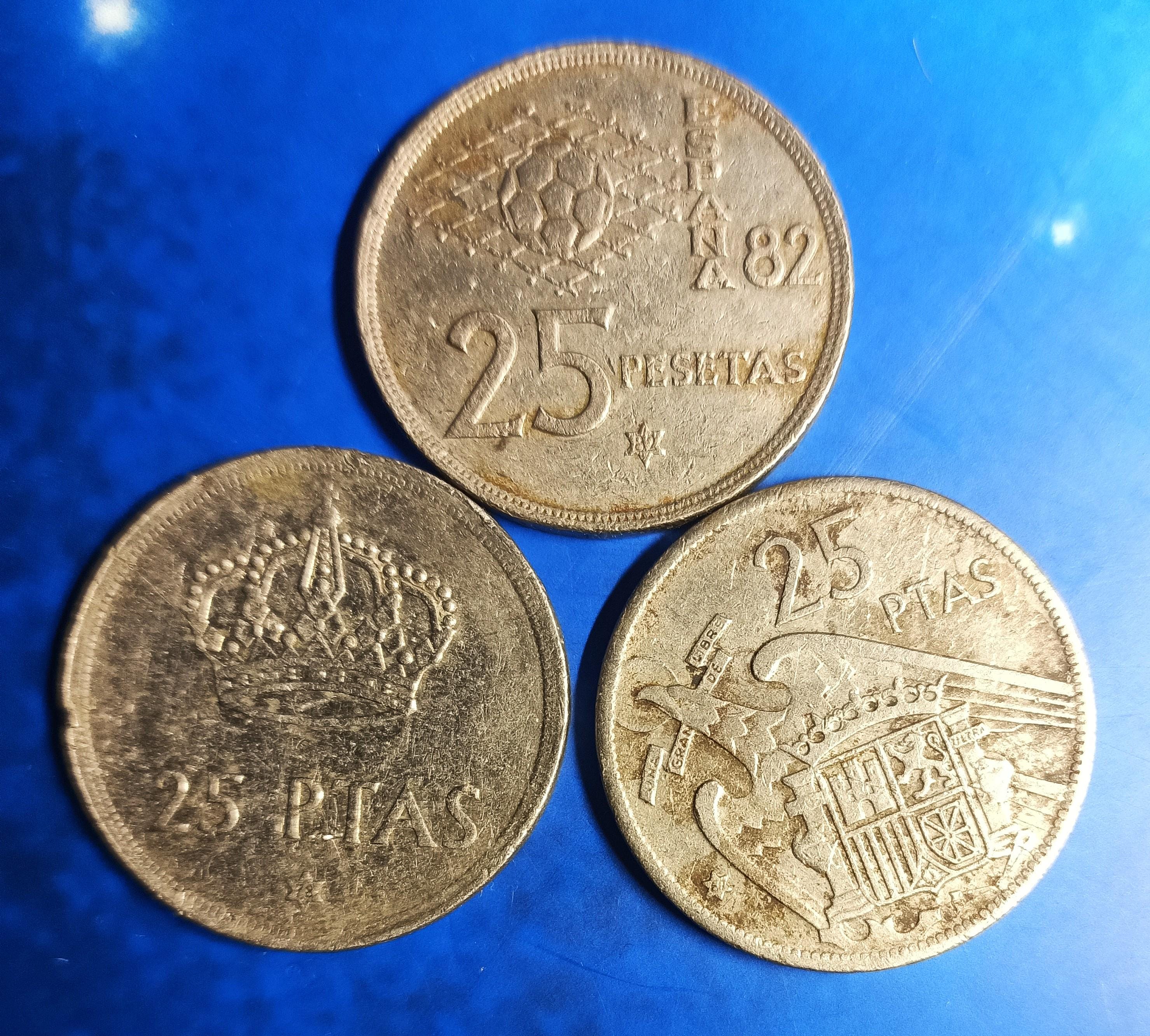 ユーロ導入前のスペインの25ペセタ3枚。デザインが異なる。流通している。 - Etsy 日本
