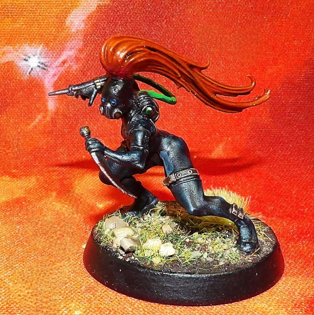Wh40k Imperium Callidus Assassin Conversion ..painted to a Very Good ...