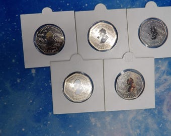 collectie: 5 x 2019 Sherlock Holmes niet-gecirculeerde verzamelmunten van 50 pence met verschillende emblemen