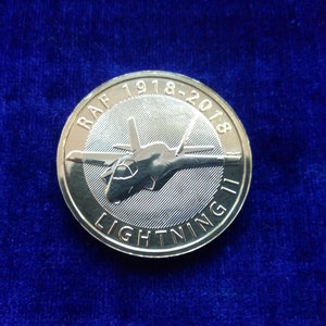 2018 RAF F-35 Lightning II Brilhante prova não circulada de moeda de 2 libras. Série de edição comemorativa: Centenário da Royal Air Force