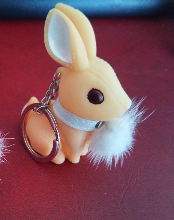 bunny pom pom keychain
