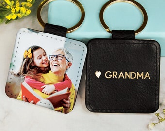 Llavero personalizado con foto de abuela o niñera - Llavero con iniciales personalizadas para ella - Regalo de cumpleaños para niñera / Regalo para el Día de la Madre