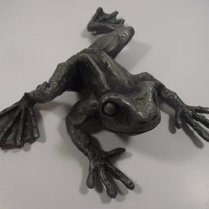 Frosch-Skulptur - limitiert auf 100 - signiert