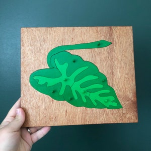Vintage Wooden Leaf Puzzle: Handmade Montessori Toy