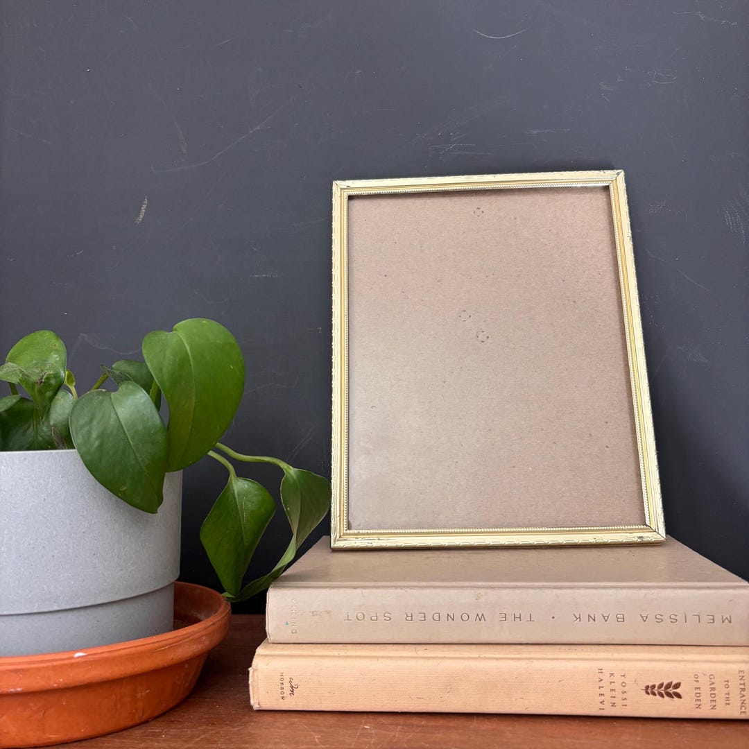 Vintage Ornate Gold Tone 8x10 Photo Frame MCM Hollywood Regency Brass ...