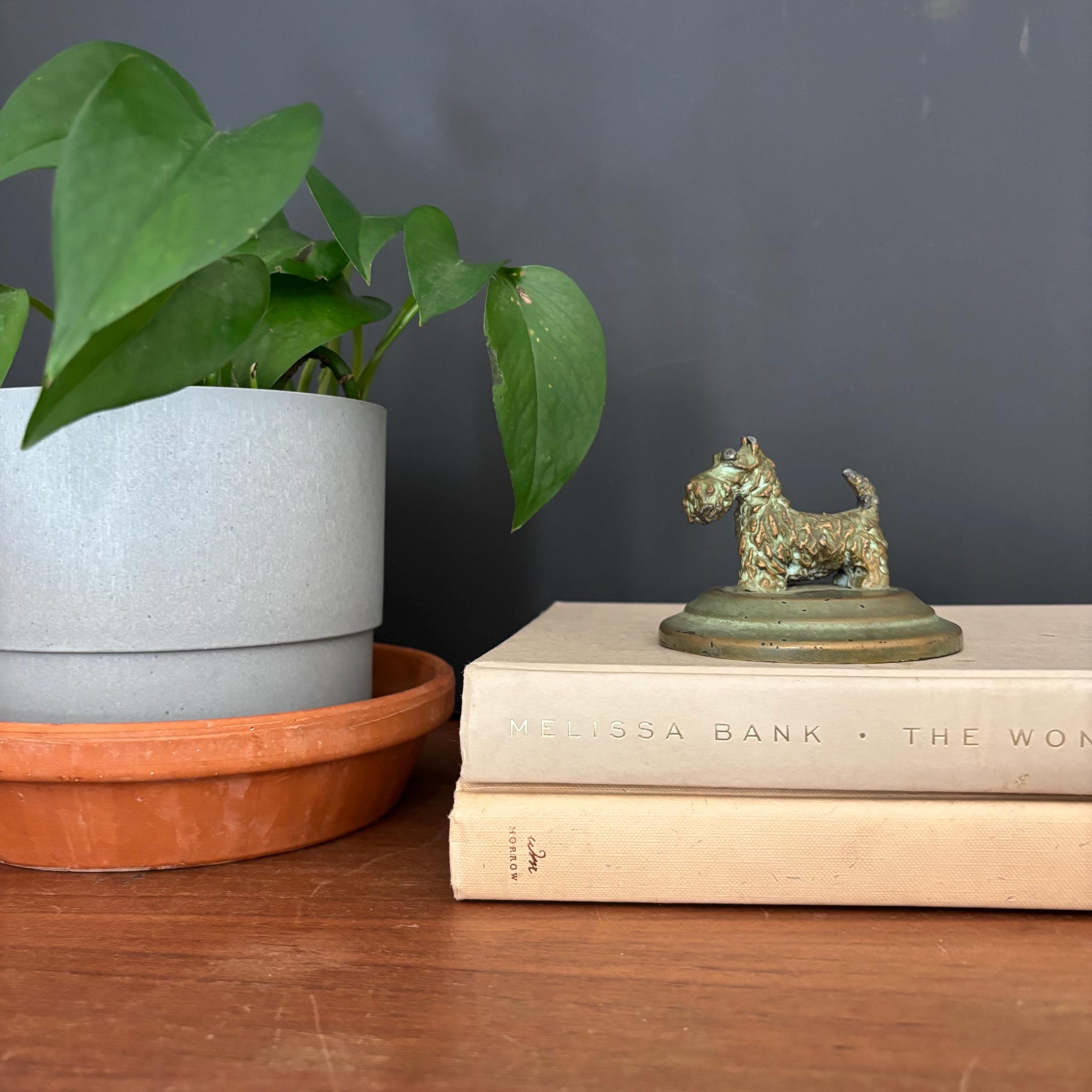 廃盤　新品タグ付き　 Medium Skiffles Dog Sculpture of Dog Made of Wood and Tin, African Mid Century | Inner