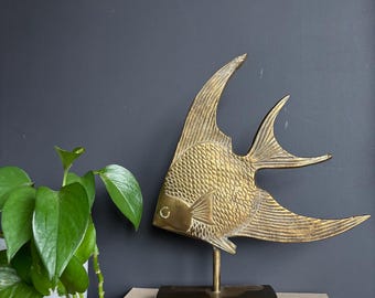 ヴィンテージの真鍮製魚の彫刻。変色あり。 - Etsy 日本