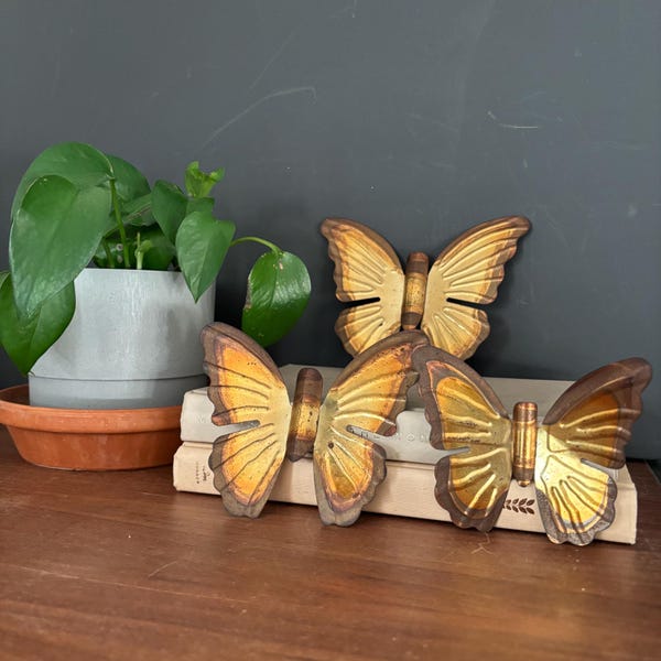 Set van 3 vintage moderne interieurs uit het midden van de eeuw, messing muurvlinders