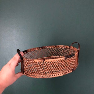 Vintage Wicker Basket: Boho Wall Decor