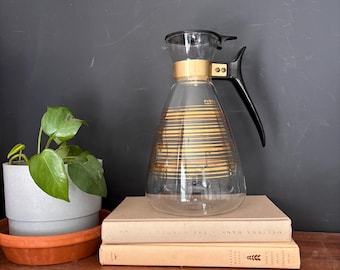 Vintage Pyrex Mid-Century Modern Glas 10 Tassen Karaffe mit Gold Line Details