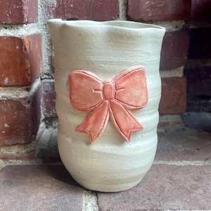 Pink bow vase