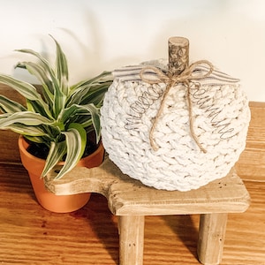 Crochet pumpkin/pumpkin decor/fall pumpkin decor/rustic pumpkin decor/fall decor/boho fall decor/boho pumpkin