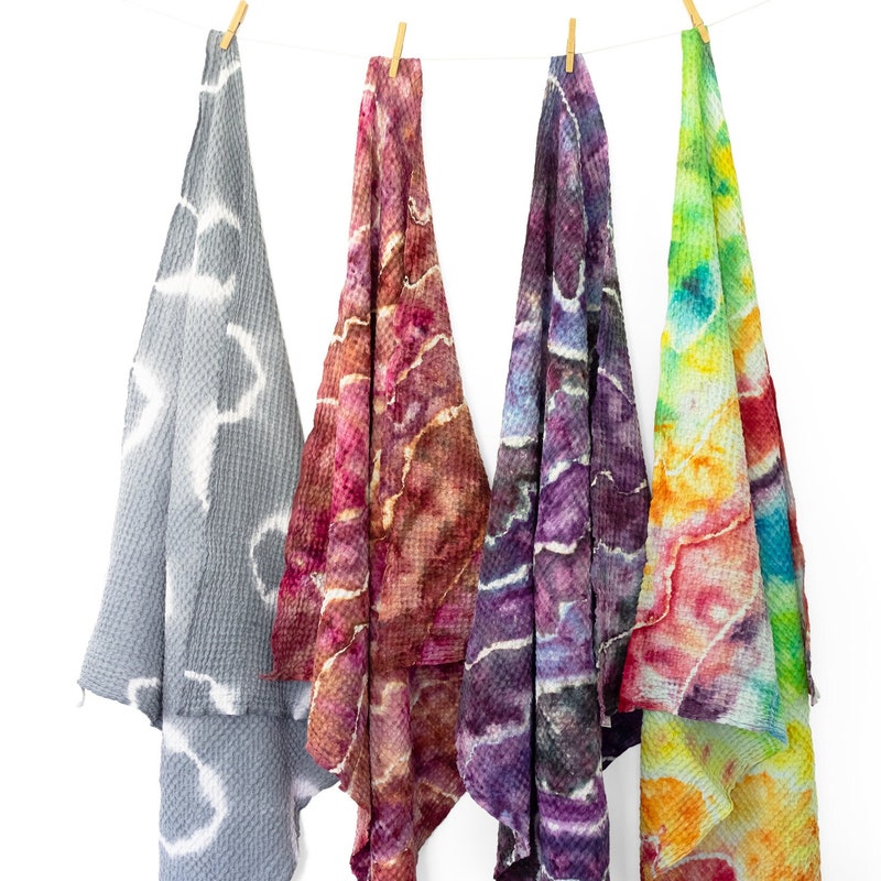 Pink Tie Dye Print Blanket