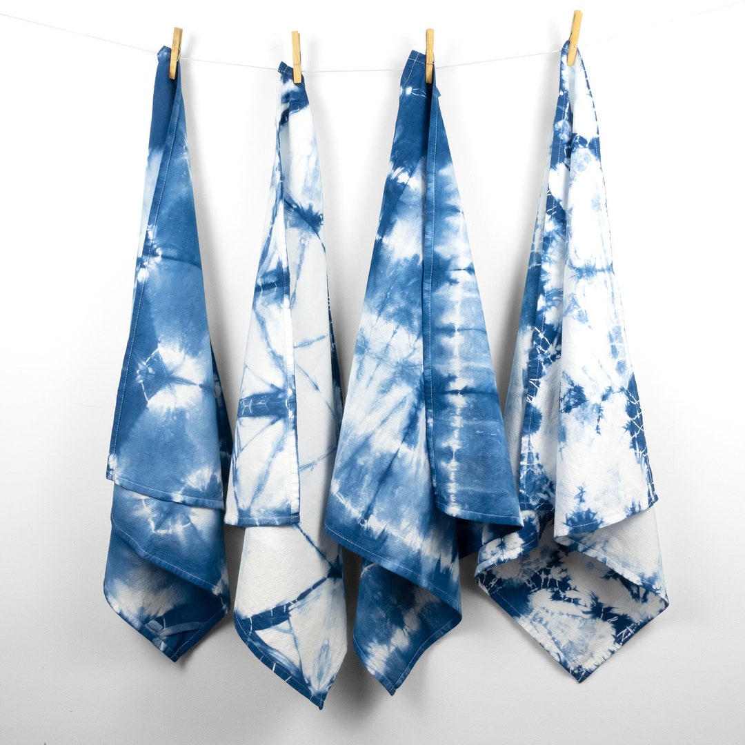 Shibori Dyed Flour Sack Towels in Indigo Blue, Tie Dye Flour Sack
