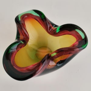 Posacenere / svuota-tasche vintage space-age anni &#39;60 / &#39;70, vetro di Murano &quot;sommerso&quot;, attribuibile a Flavio Poli per Seguso
