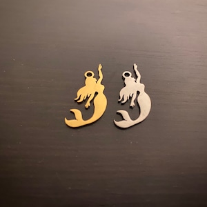 Charme de sereia, amuletos e pingentes, pingente de sereia, charme de praia, charme de oceano, atacado