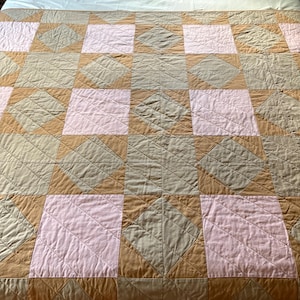 Handmade Sawtooth Star Quilt – Peach Orchard – Heirloom Patchwork Throw – 54x72 – Soft Peach Farmhouse Bedding