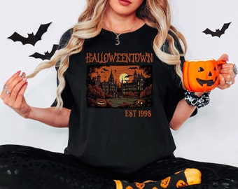 Halloweentown | Est 1998 T-shirt | Halloweentown University | Retro Halloweentown T-shirt | Fall T-shirt | Vintage Halloween T-shirt