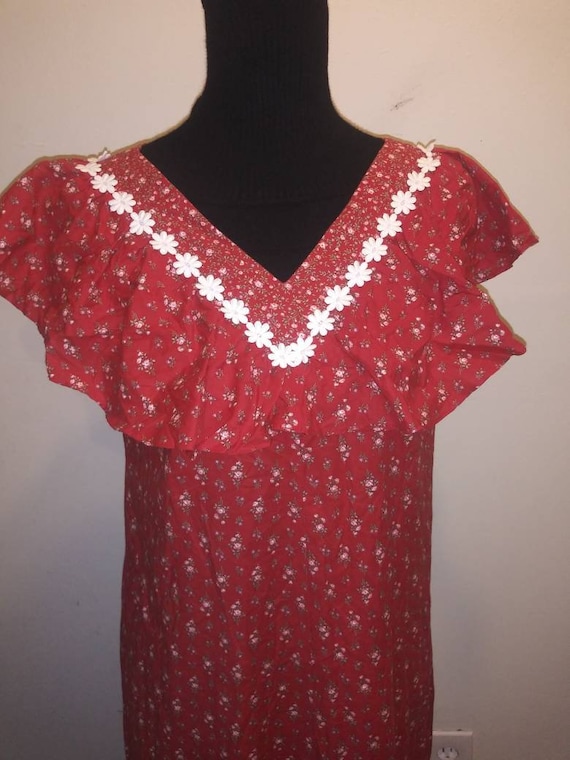 70s Vintage Hilda hawaii Red floral dress