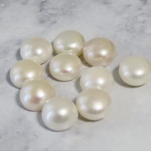10 Genuine Cultured Freshwater Pearl flat back beads, pearl bead loose, Button shape pearl, Natural side drilled freshwater pearl