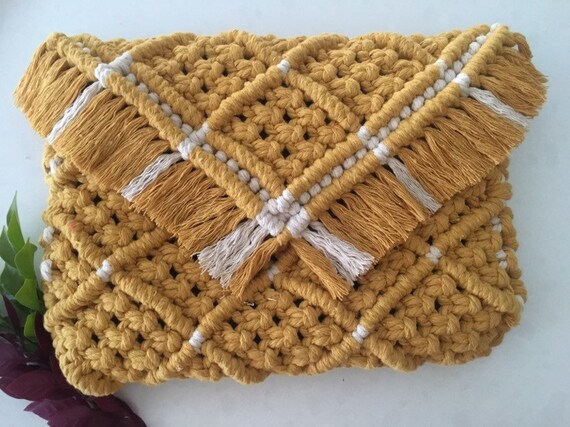 macrame clutch