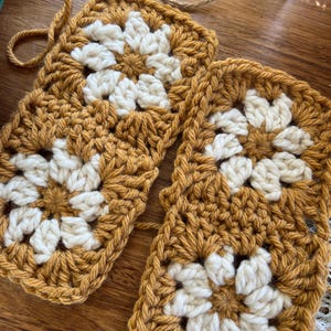 Daisy Crochet Book Cover Tutorial PDF, Crochet Book Sleeve Guide, Kindle Cover Tutorial, Digital Download image 11