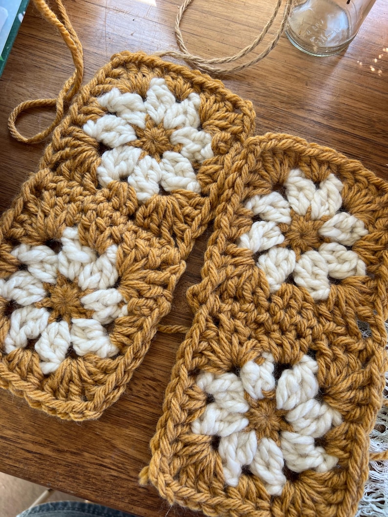 Daisy Crochet Book Cover Tutorial PDF, Crochet Book Sleeve Guide, Kindle Cover Tutorial, Digital Download image 11