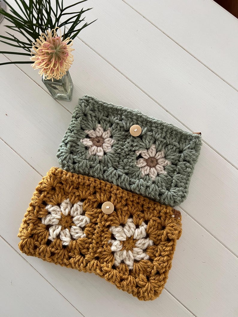 Daisy Crochet Book Cover Tutorial PDF, Crochet Book Sleeve Guide, Kindle Cover Tutorial, Digital Download image 12