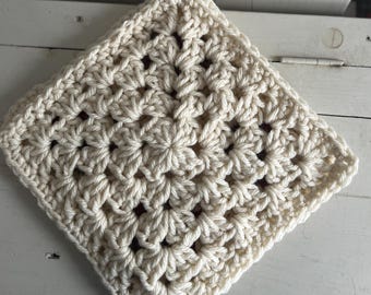 Granny Square Crochet Tutorial, Photo Pattern (Instant Download) beginner friendly