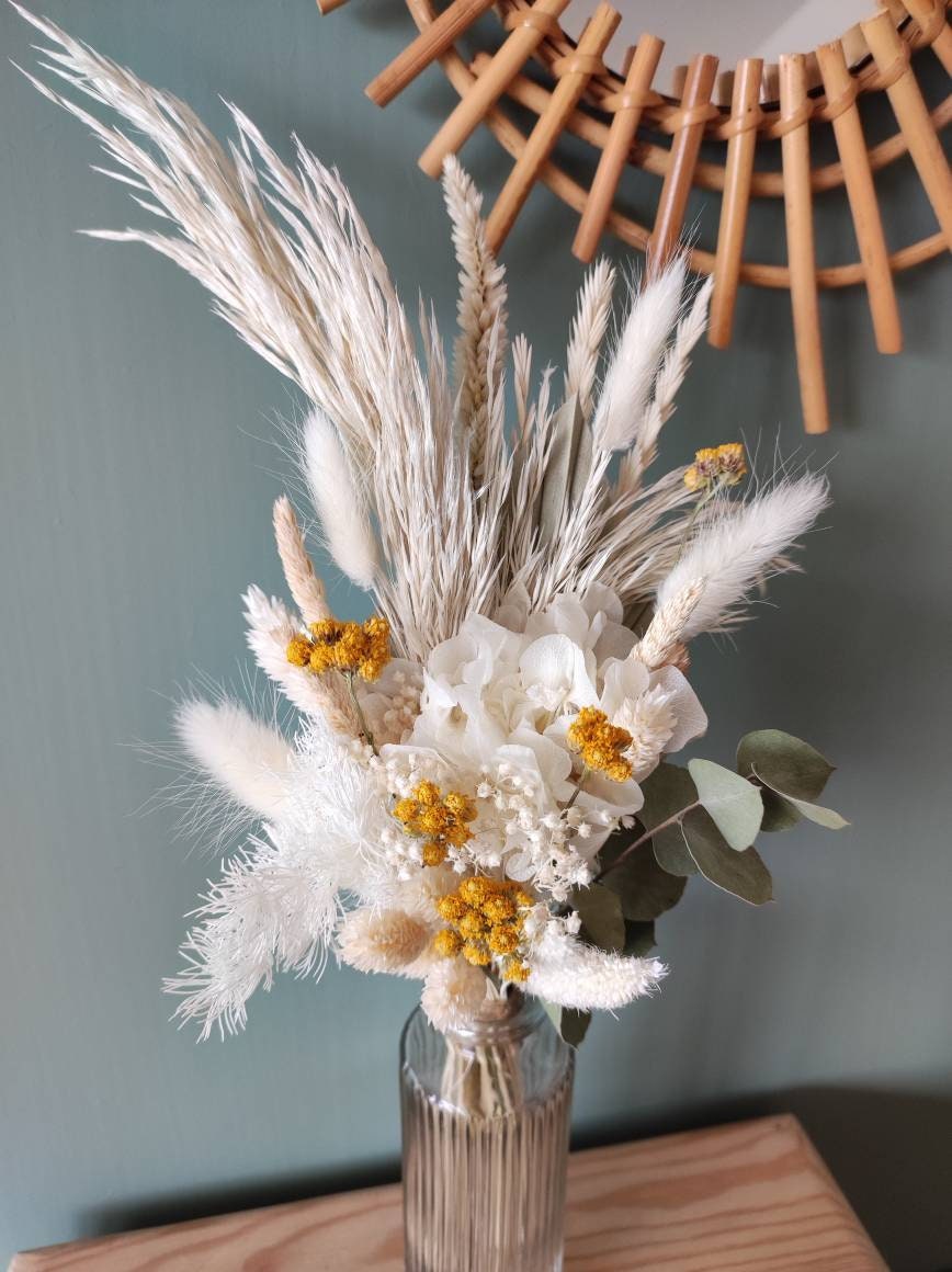 Bouquet de Fleurs Séchées et Stabilisées avec Son Vase en Verre Transparent.