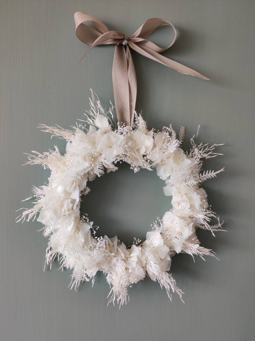 Couronne de Fleurs Séchées et Stabilisées.