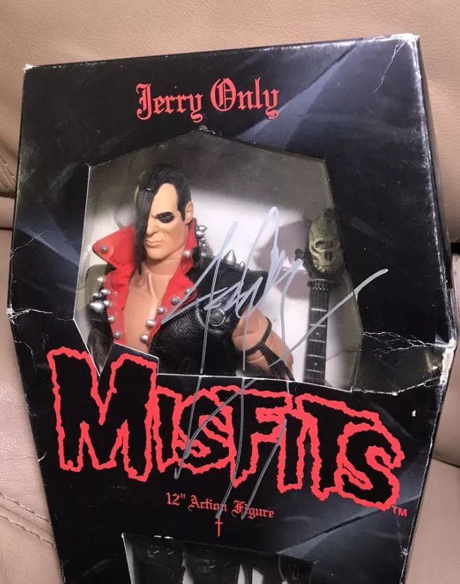 Misfits Signed Action Figure 1999 Jerry Only Doyle Original Misfits Signed Action Figure 1999 Jerry Only Doyle Original