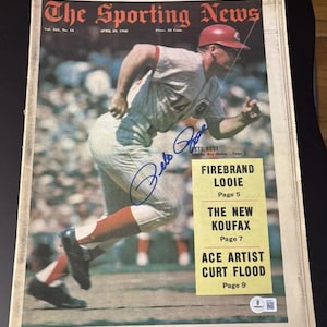 1968 Sporting News Pete Rose signed Autographed Cincinnati Reds Beckett Authentication