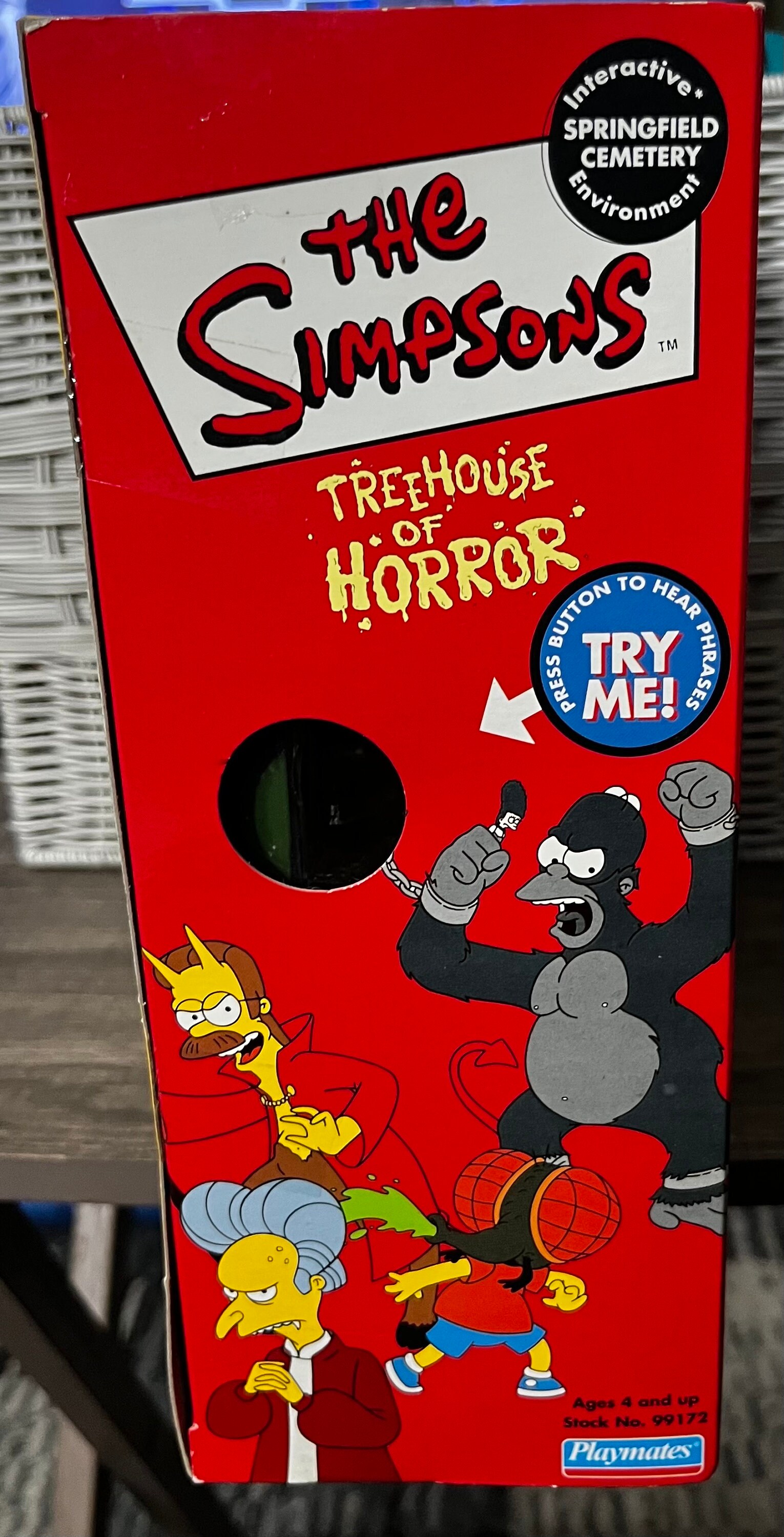 The Simpsons WOS Treehouse of Horror Springfield Cemetery Playset