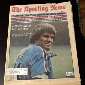 1983 Sporting News Pete Rose signed Autographed Philadelphia Phillies Beckett Authentication