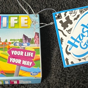Hasbro Life Board Game Christmas Ornament w tags The Game Of Life