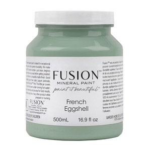 French Eggshell Fusion minerale verf; Een lichtblauwe, grijsgroene meubelverf, woondecoratie, handgemaakt, antiek meubilair.