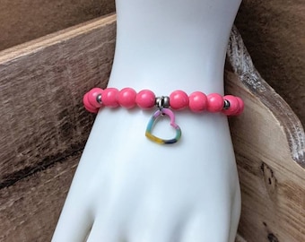 Valentine Charm Bracelet. Heart Charm Bracelet. Pink Valentine's Day Bracelet. Lucite Heart Charm Bracelet. Glass Beaded Bracelet