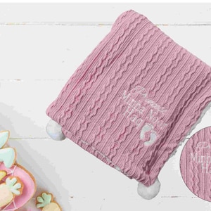 Personalised embroidered baby cable knit pom pom feet design blankets 90cm 4 colors super soft